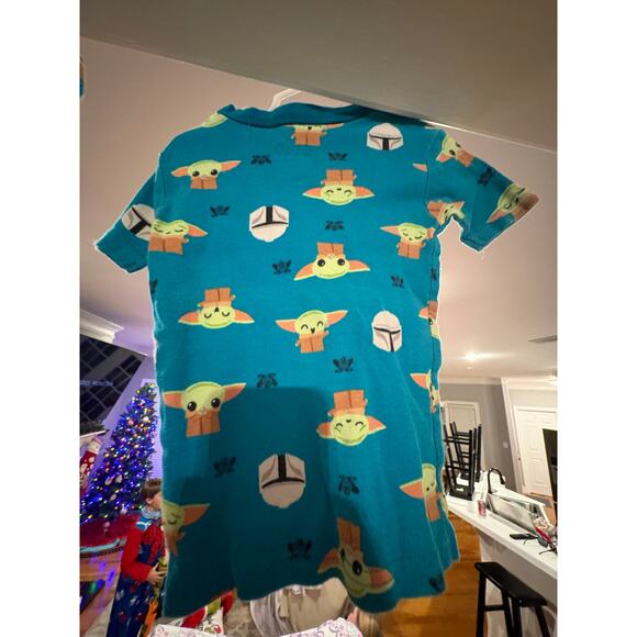 Star Wars The Mandalorian Grogu Pajama Set – Size 5T - Picture 7 of 9